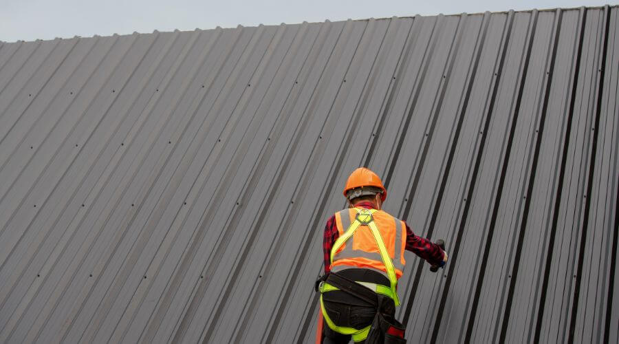 Expert Emergency Roof Repairs services in Longboat Key, FL